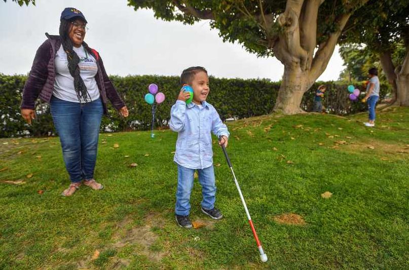 Beeping Easter eggs help visually impaired kids join in on the hunt