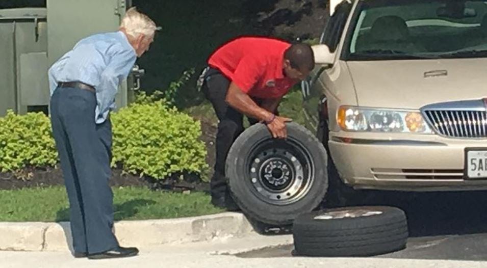 A 96-year-old WWII veteran came into a Chick-fil-A with a flat tire, so the manager rushed out to fix it