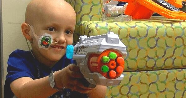 Nurses Have Epic ‘Nerf War’ With 4-Year-Old Boy Who Has Brain Cancer - “They Are Angels on Earth”. Credit: Jeremy Esposito/Norton Children's Hospital