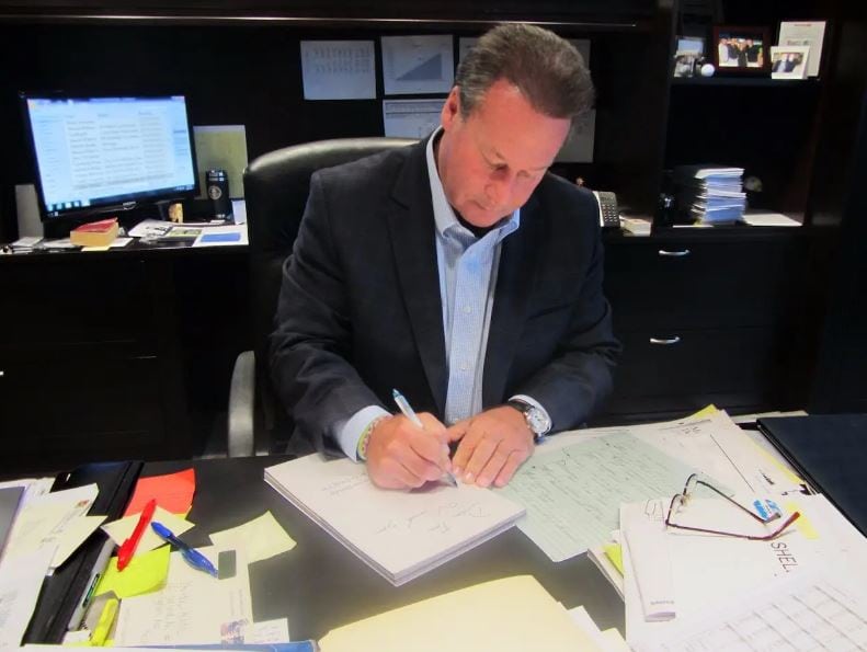 CEO takes the time each year to write birthday cards for all 9,200 employees to promote gratitude.