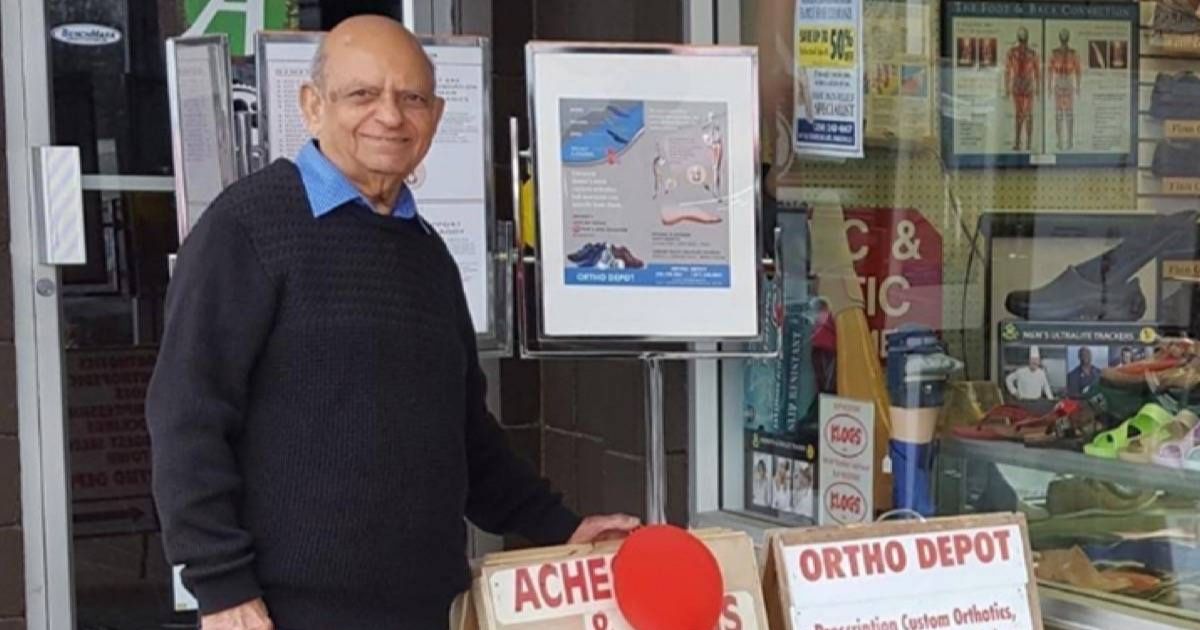 91-year-old shoe store owner retires and donates his entire inventory to charity