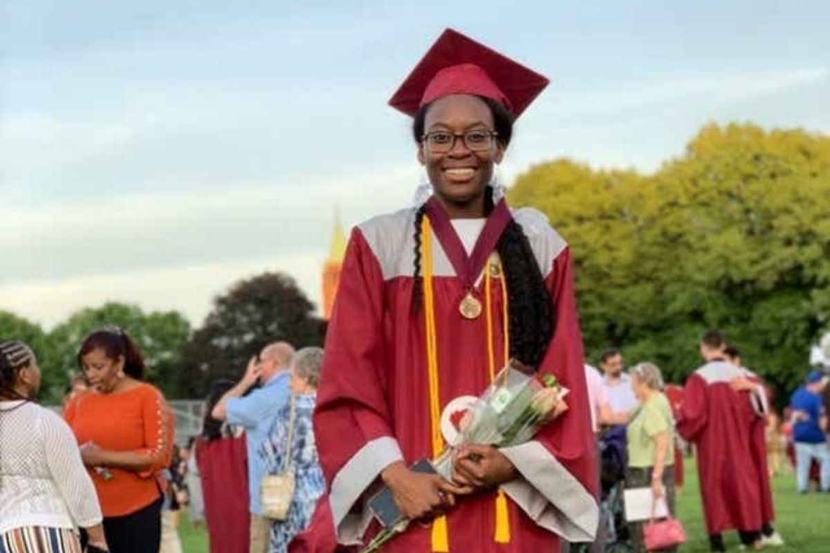 Harvard-bound student donates her $40K scholarship after being inspired by principal’s graduation speech