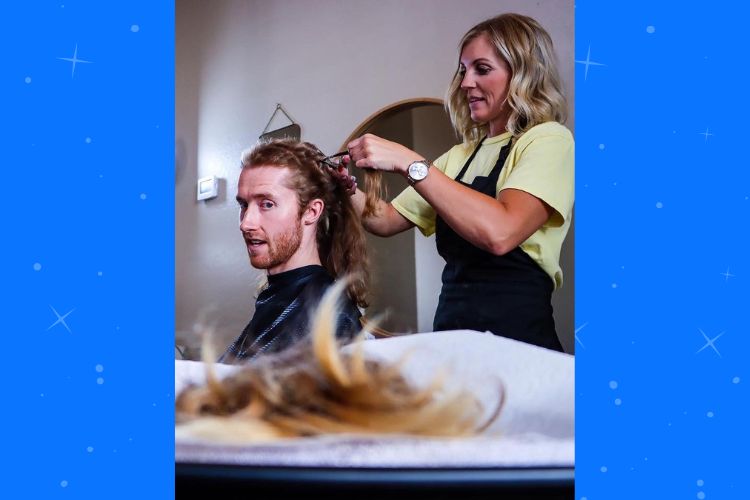 Son grows his hair out for two years to make a wig for his mom battling brain tumor. (Mercedes Berg/IG)