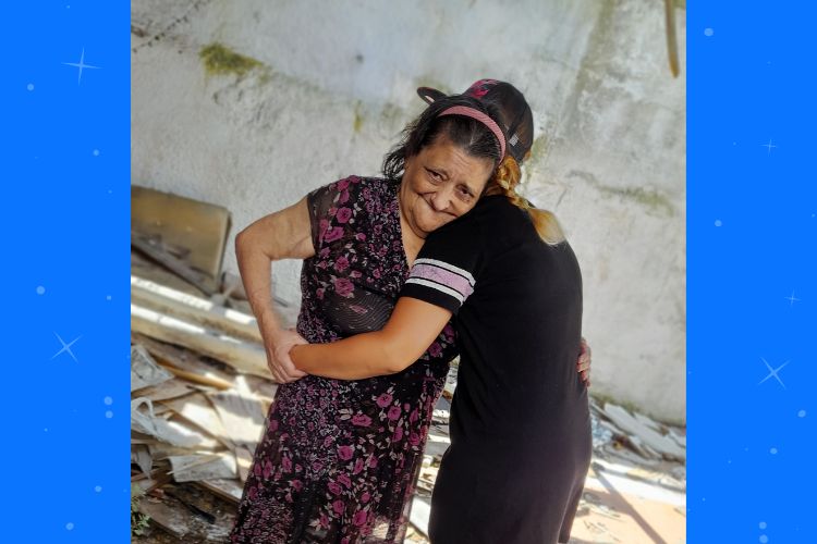 Portuguese teens race against the clock to help save an elderly woman’s house after it burned down (How_I_Met_Adeline/IG)