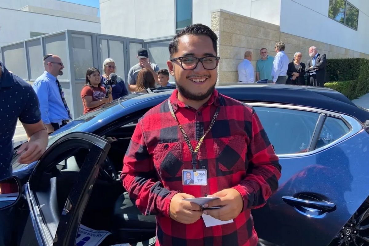 Car-less math teacher, who commutes 4 hours to work every day, gets surprised with new car by students (Emily Rahhal/Patch)