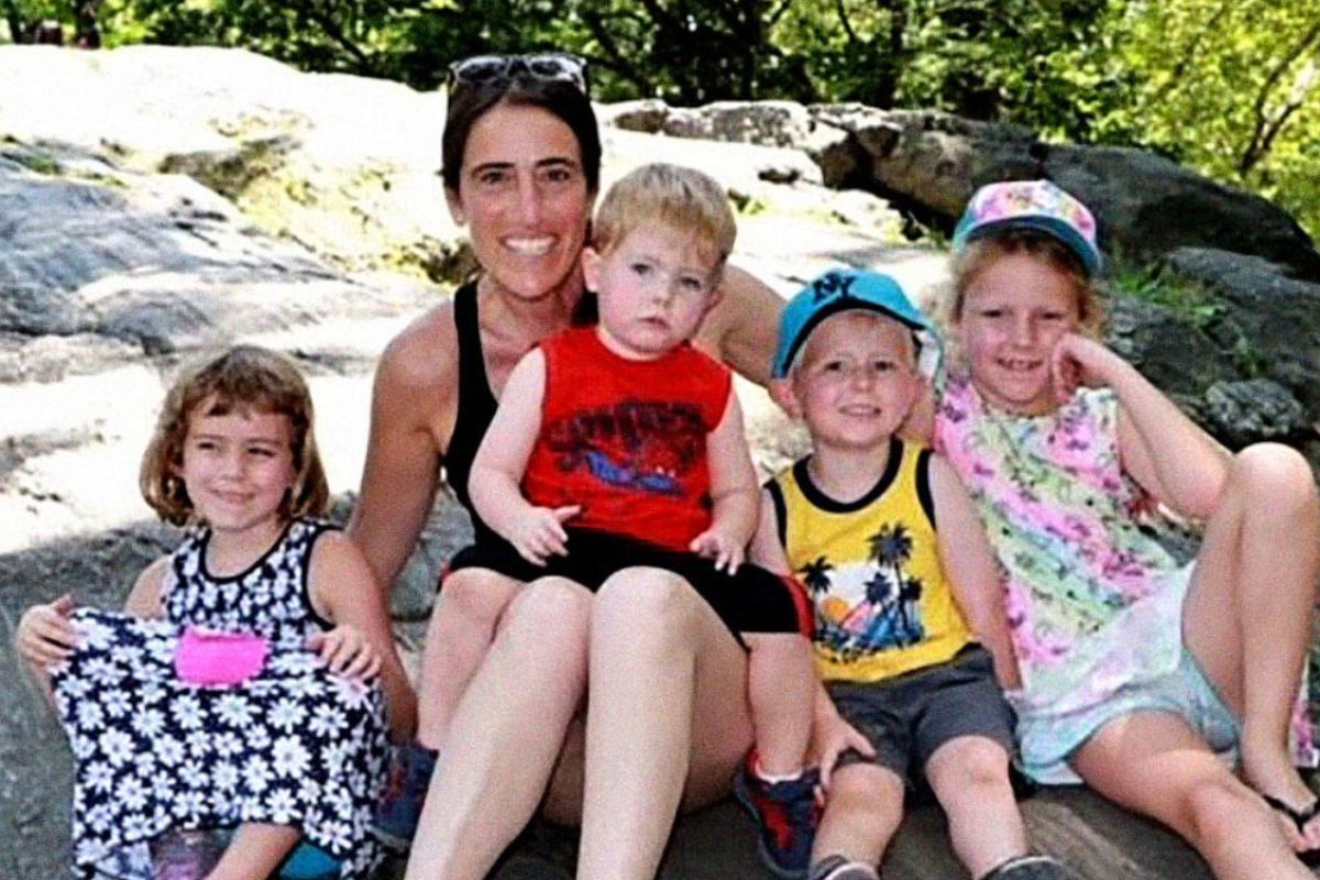 After fostering over 50 kids in 6 years, mom adopts 4 siblings to keep them together. (Melissa Servetz)