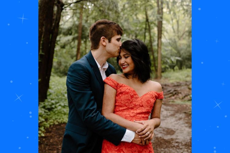 Man proposes to girlfriend while she battled a life-threatening illness, now they're happily married. (Viktoria Cupay)