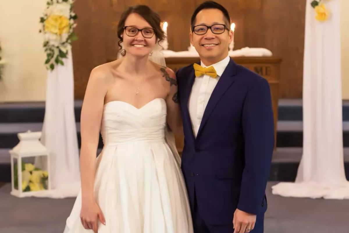 Bride asks doctor to walk her down the aisle after he cared for her through brain tumor. (Nicole Smiley Stargel)