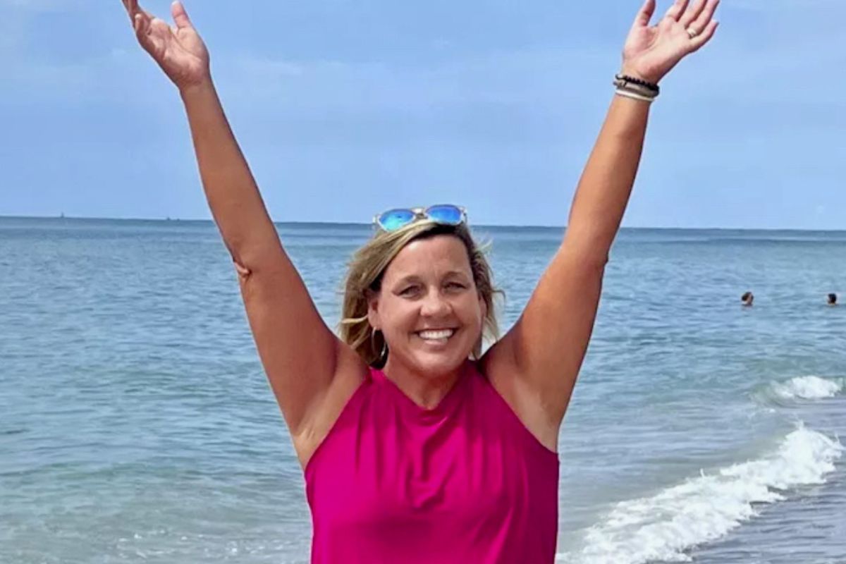 Mom who beat breast cancer gives free week-long vacations to current patients and their families. (Little Pink Houses of Hope)