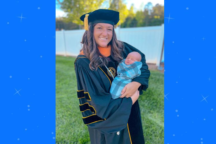 Mom gives birth and graduates with doctorate degree within 24 hours
